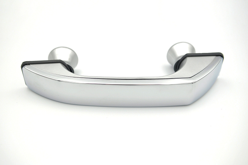 Ajtófogantyú, két furatos ajtó üvegre.